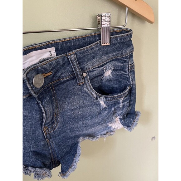 RSQ Jeans Juniors Blue Denim Cabo Cut Off Distressed Shorts Size 3 - Picture 2 of 6